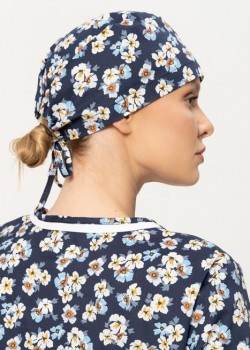 Cepure mediķiem, puķaina (CN2)