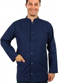 Vīriešu medicīniskā blūze ar stāvapkakli tumši zilā krāsā ar garām piedurknēm Vīriešu medicīniskā blūze ar stāvapkakli tumši zilā krāsā ar garām piedurknēm